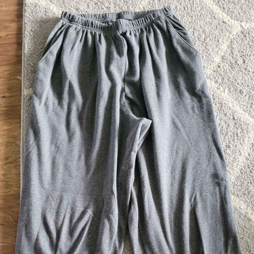 CLEAN OUT SALE Womens size Medium Lands End Gray Pants